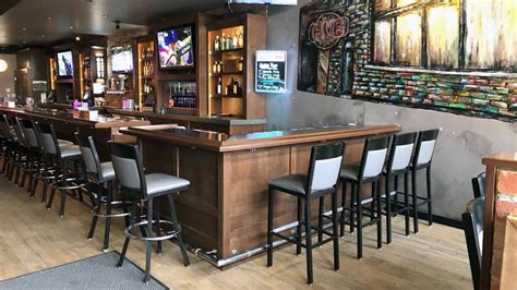 The hub pub grand forks  Bars & Clubs